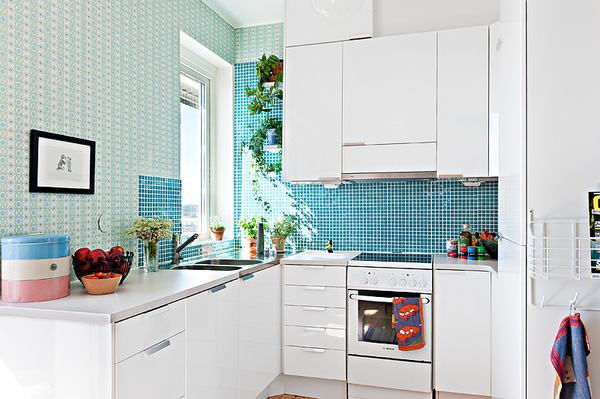 Một cách trang trí phòng bếp với cây xanh lại tận dụng sử dụng làm gia vị món ăn