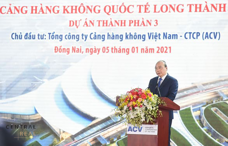 Thủ tướng chính phủ Nguyễn Xuân Phúc phát biểu tại buổi lễ khởi công